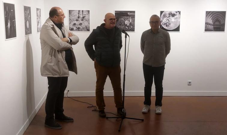 Inauguració de l'exposició "Rebel·lió a taula" a la sala d'exposicions del C.C. Cal